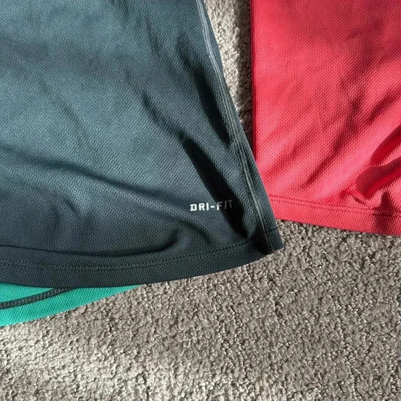 Nike Dry Fit tank bundle, medium. Well loved. - Picture 7 of 8